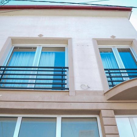 Aparthotel White & Wood à Bitola Extérieur photo